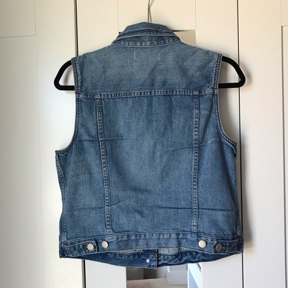 NWOT Madewell Denim Vest - Picture 2 of 2